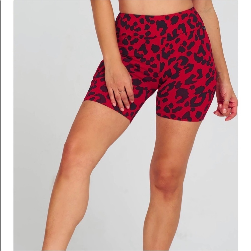 LICI FIT Red Leopard Print High Waist Biker Shorts – Size M